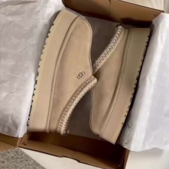 Ugg Tazz Platform Mustard Seed ❤ - Picture 5 of 11